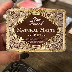Too faced natural matte eyeshadow